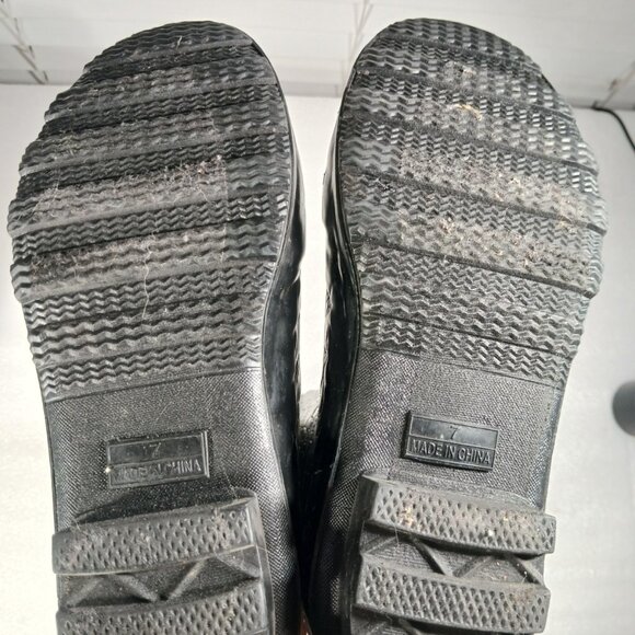 Steve Madden Rainey Black Croc Embossed Rubber Rain Boots Women's 7 Great Cond - Picture 4 of 13